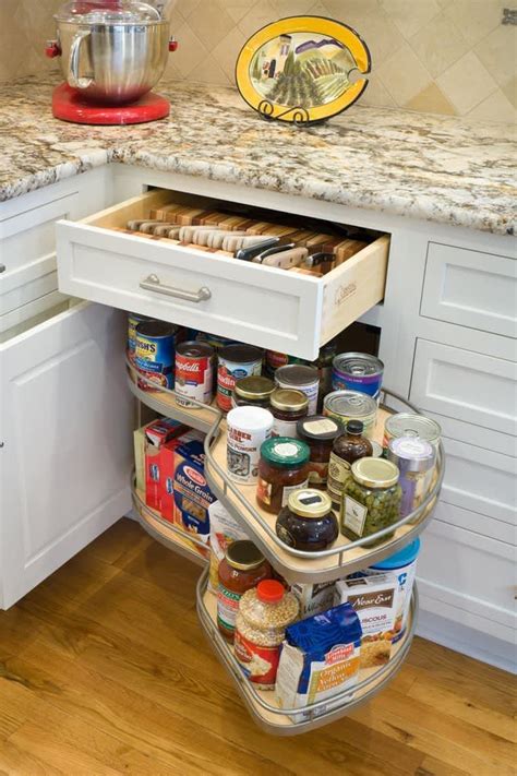 How the Magic Corner 1 Can Help You Declutter Your Kitchen